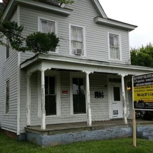 141-143 Lee St Suffolk, Va. 23434